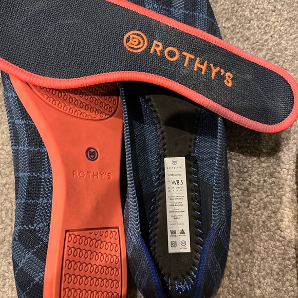 Rothys - Picture 3 of 3
